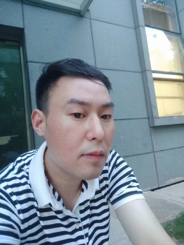 曙光的第一张照片--武汉交友中心